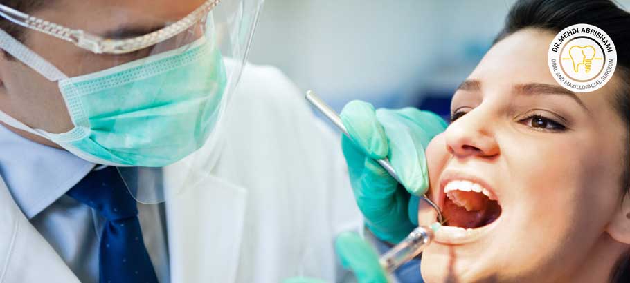 جراحی دندان عقل چگونه انجام می‌شود؟